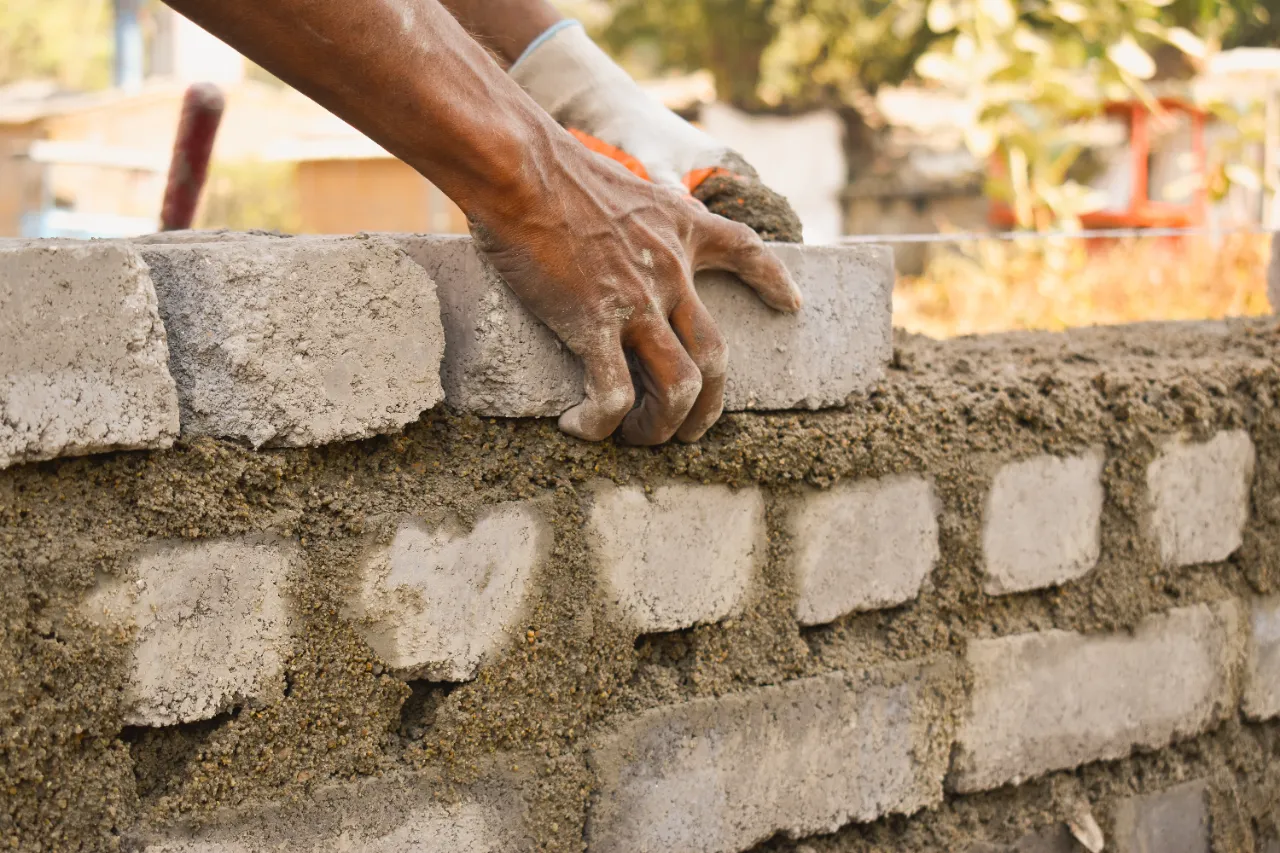 Stone wall construction in Connecticut